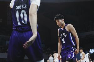 媒体人：石奎比起去年不一样了 若他参加今年CBA选秀会是状元吧？